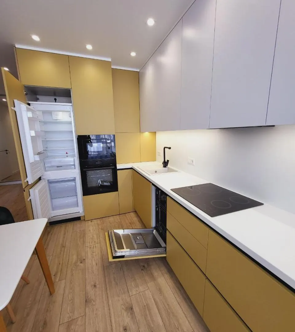 Petrovdom Apartments 21-121 In Rc Poetika 25E Degtyarivska Street, Building 3, First Collection كييف 0*,  أوكرانيا